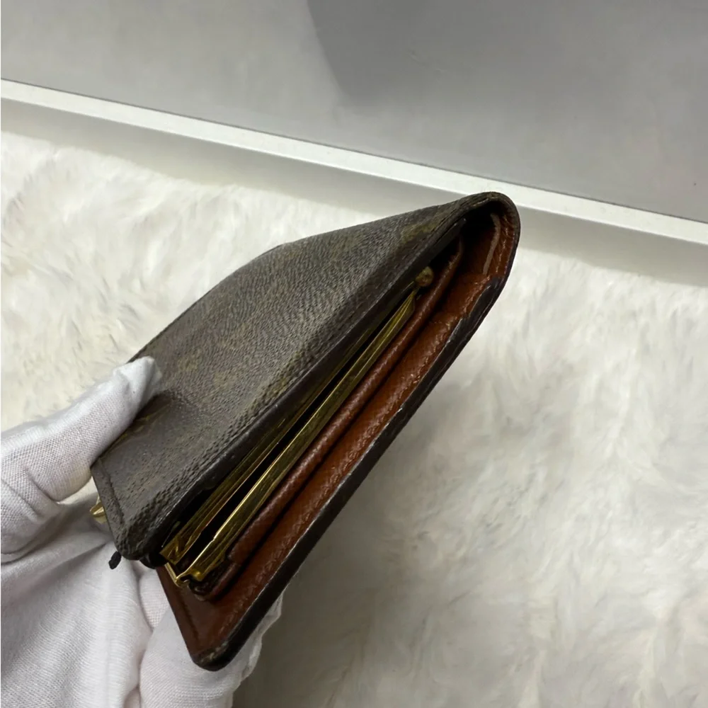 Authentic Louis Vuitton Monogram Kisslock Wallet - Picture 4 of 11